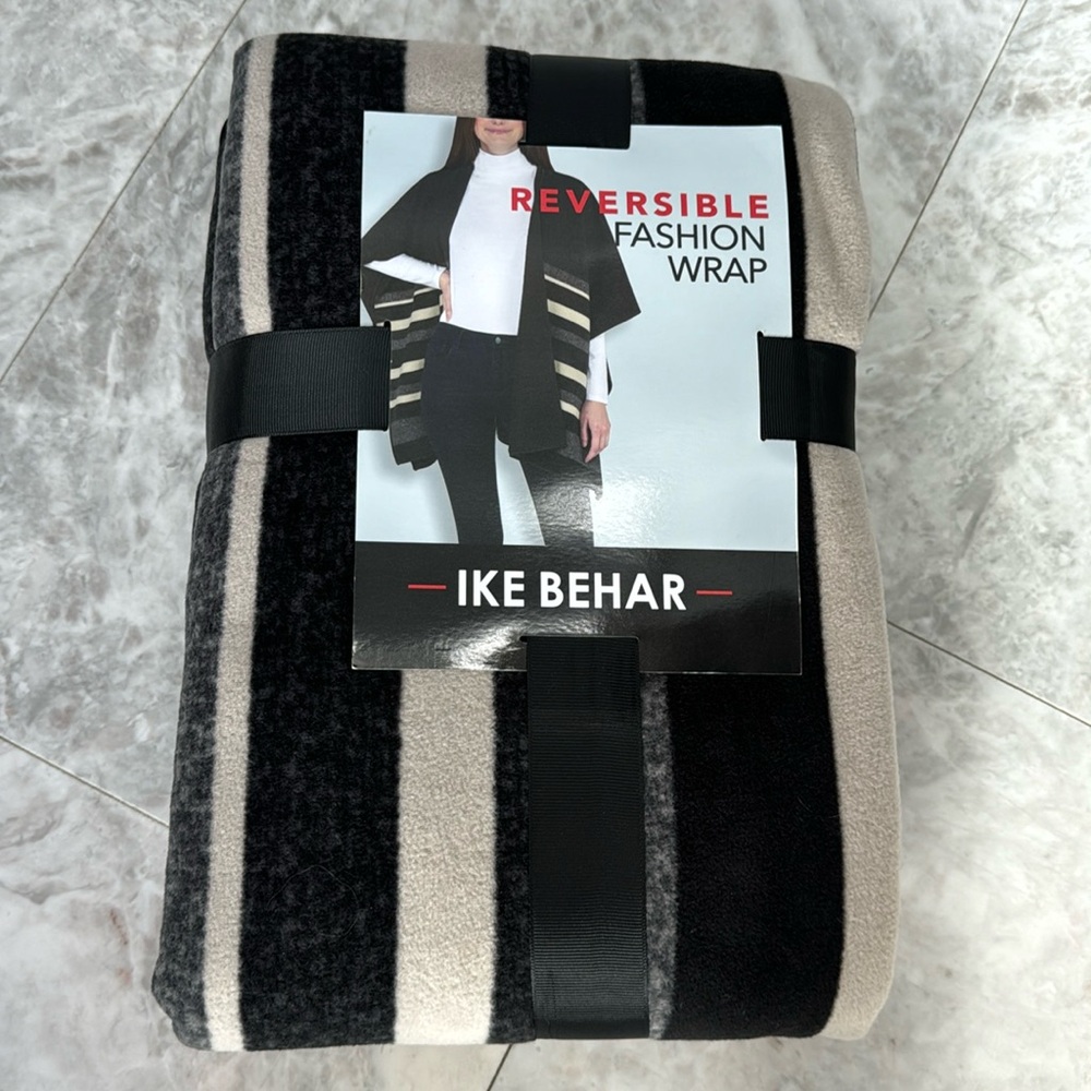 Reversible wrap